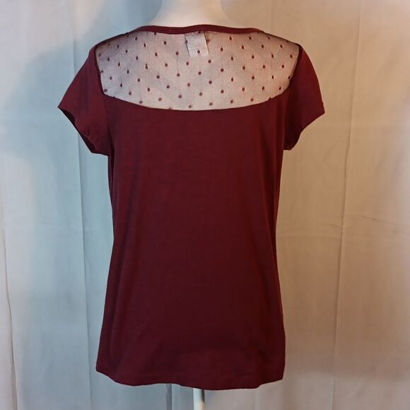 Texas Aggies Maroon T-Shirt with Mesh Shoulders - Picture 3 of 6